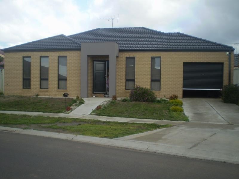 2/22 Jordyn Street, Tarneit VIC 3029