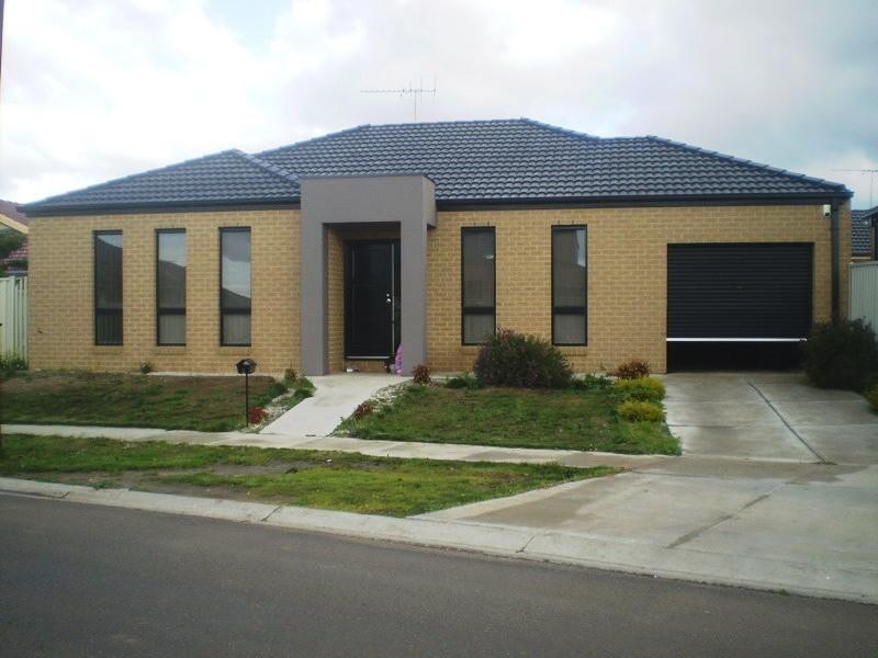 2/22 Jordyn Street, Tarneit VIC 3029