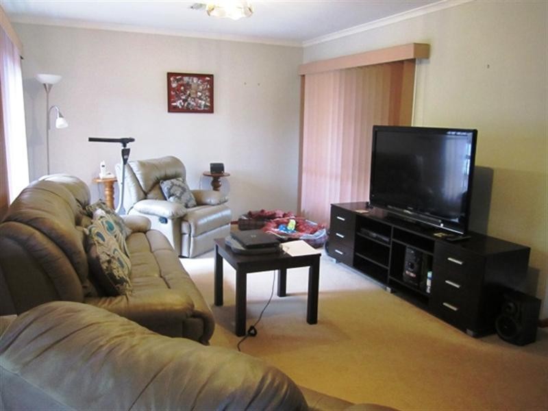 86 Chirnside Avenue, Werribee VIC 3030