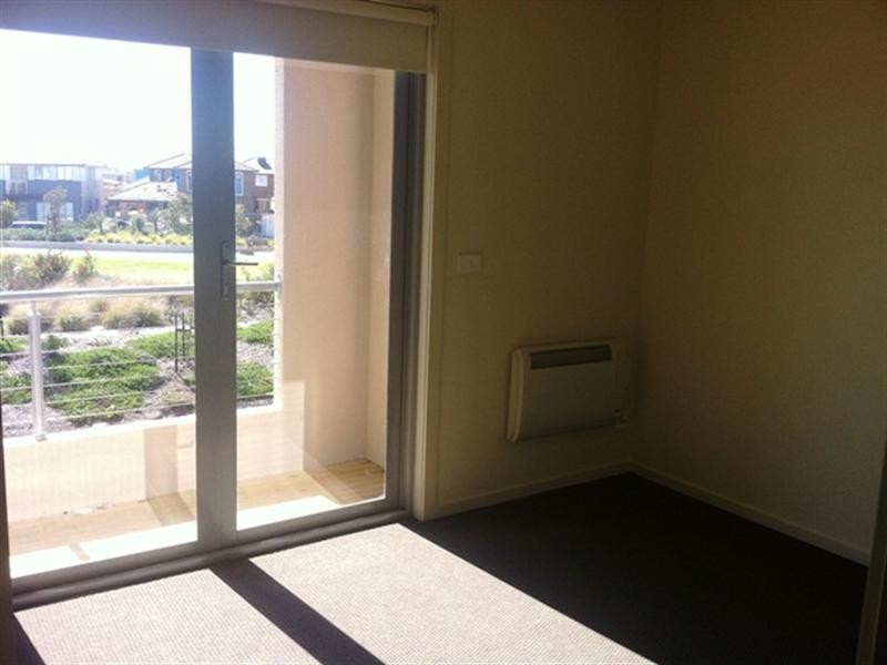 8A Hanworth Avenue, Williams Landing VIC 3027