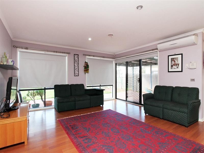 8 Persimmon Place, Werribee VIC 3030