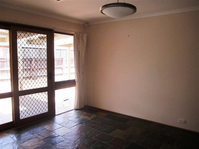 10 Rhus Court, Werribee VIC 3030