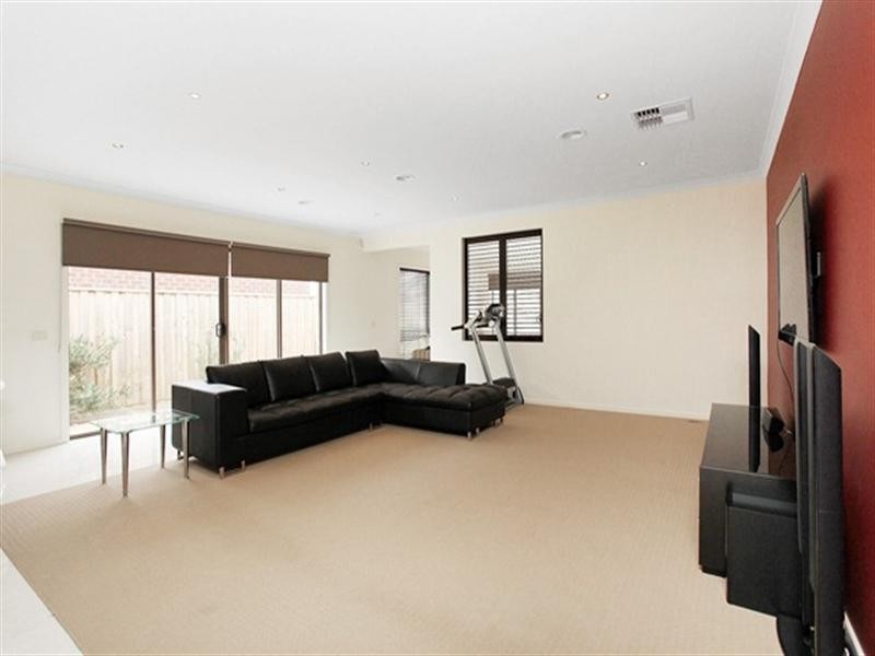 35 Elsmore Street, Tarneit VIC 3029