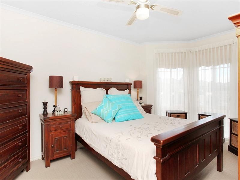 9 Hollows Circuit, Tarneit VIC 3029