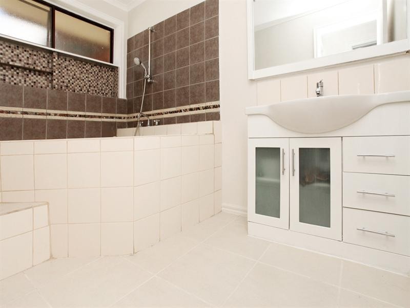 10 Brett Place, Wyndham Vale VIC 3024