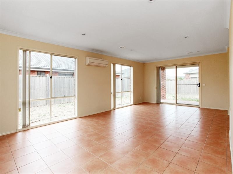 53 Papillon Parade, Tarneit VIC 3029