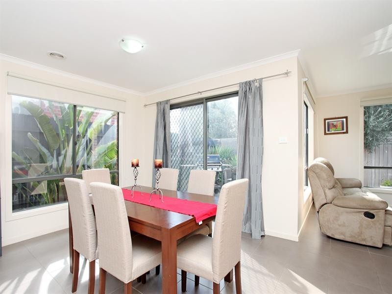 6/77 Bronson Circuit, Hoppers Crossing VIC 3029