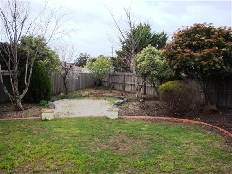 5 Curlew Place, Werribee VIC 3030