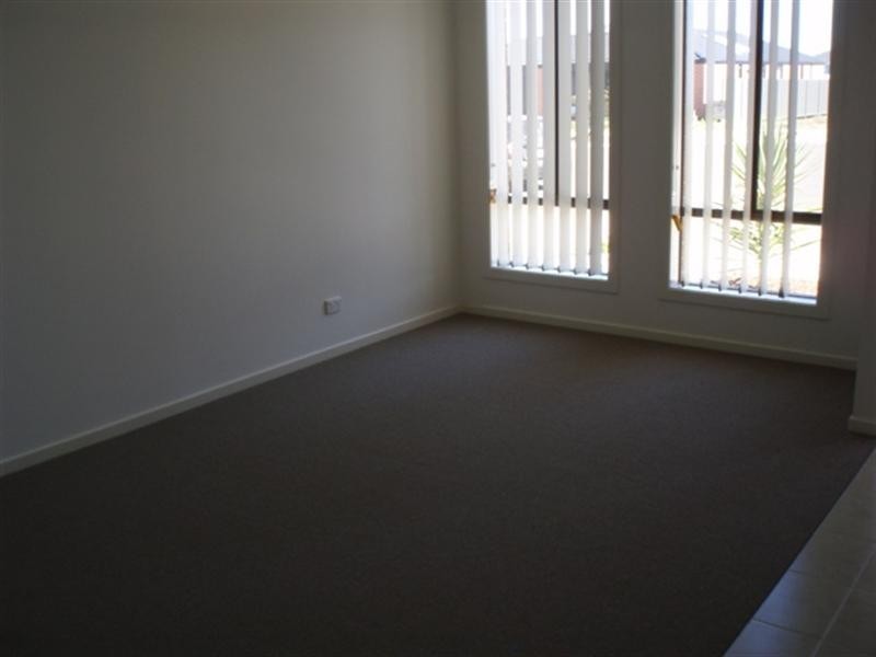 8 Zelkova Court, Tarneit VIC 3029