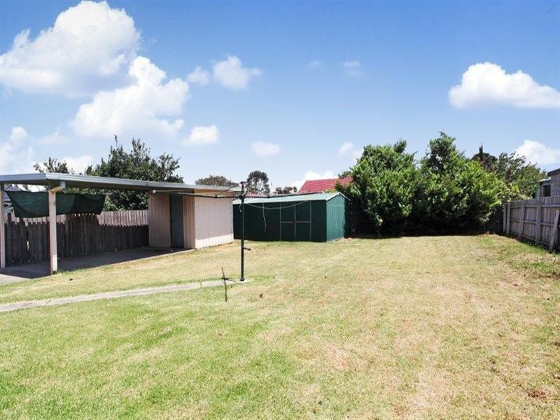 8 Williams Road, Laverton VIC 3028