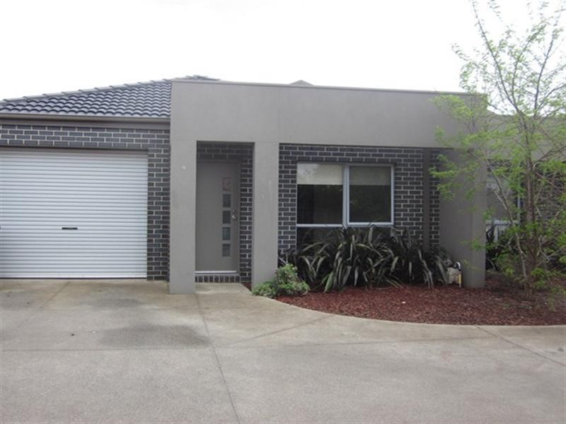 4/2-6 Anglia Court, Werribee VIC 3030