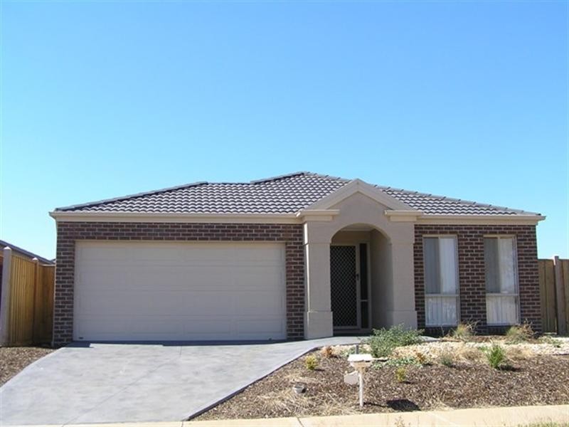 58 Papillon Parade, Tarneit VIC 3029