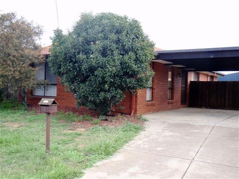 2 Malven Close, Werribee VIC 3030