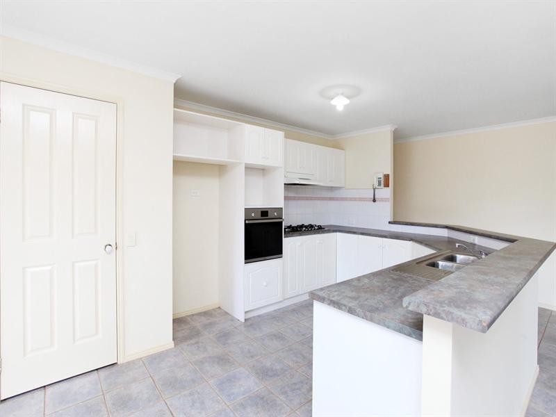 4 Clansman Close, Hoppers Crossing VIC 3029