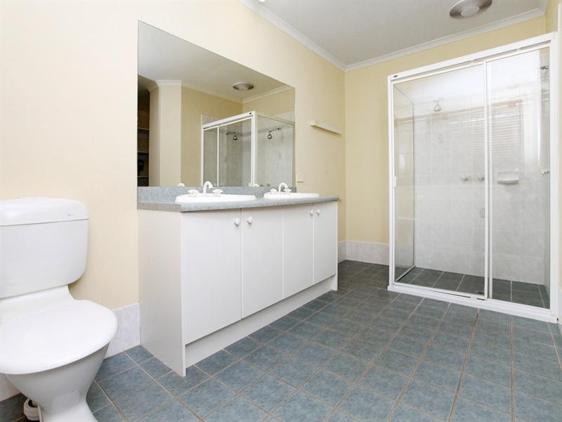 4 Clansman Close, Hoppers Crossing VIC 3029