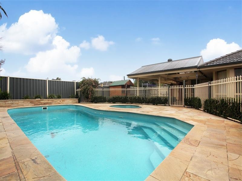 4 Clansman Close, Hoppers Crossing VIC 3029