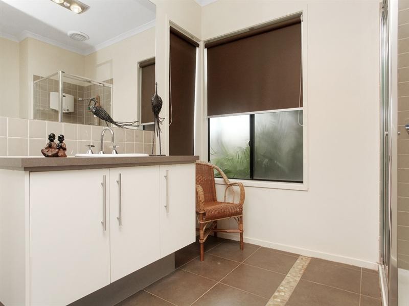 48 Azure Drive, Tarneit VIC 3029