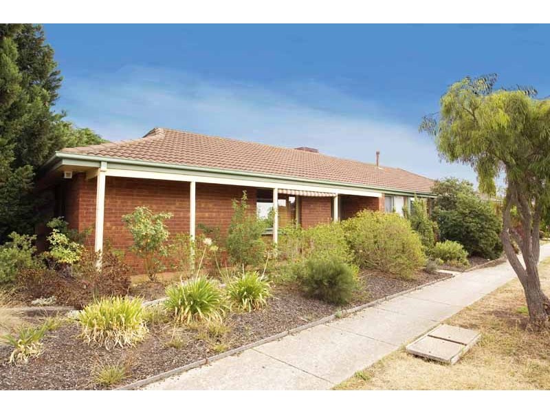 2 McKenzie Crescent, Hoppers Crossing VIC 3029