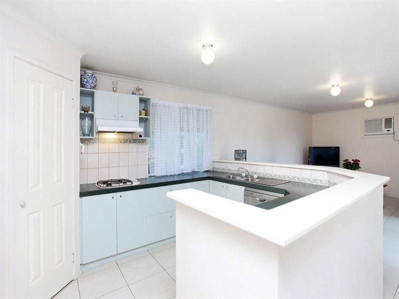 94 Wilmington Avenue, Hoppers Crossing VIC 3029