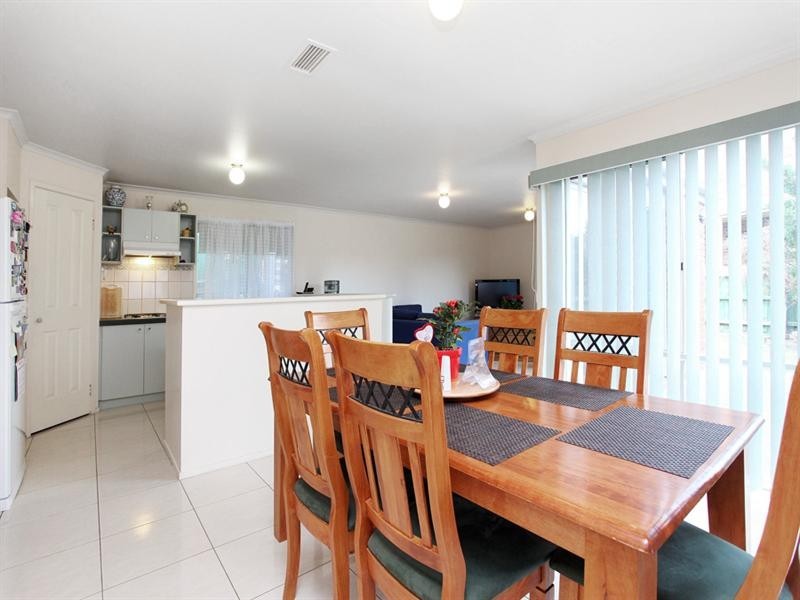 94 Wilmington Avenue, Hoppers Crossing VIC 3029