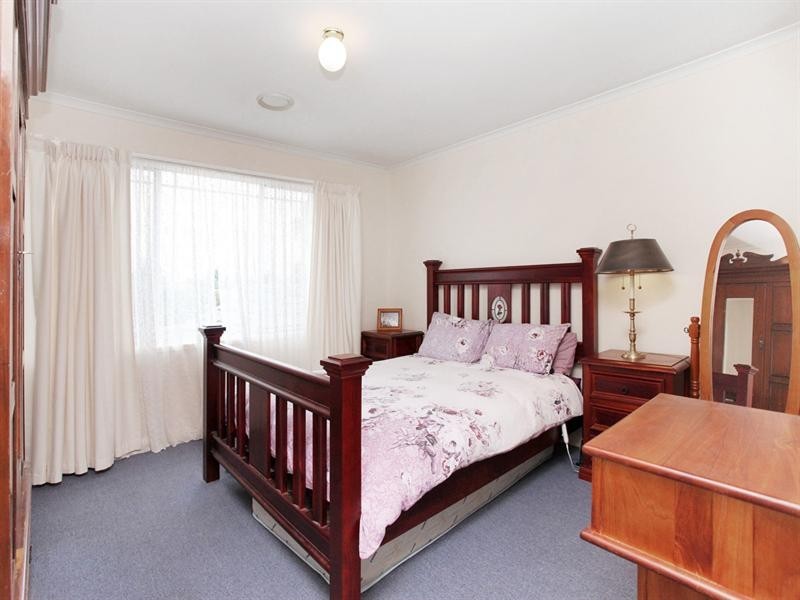94 Wilmington Avenue, Hoppers Crossing VIC 3029