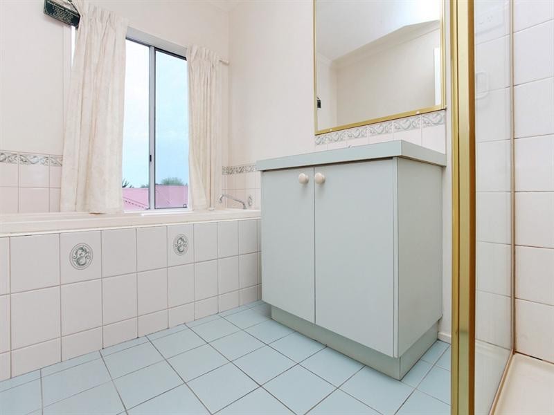 94 Wilmington Avenue, Hoppers Crossing VIC 3029