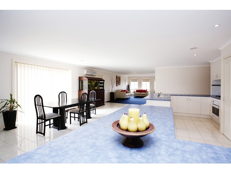 94 Walls Road, Werribee VIC 3030