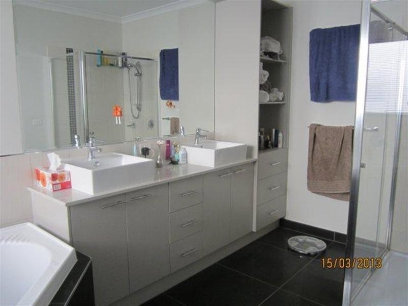 31 Amsterdam Avenue, Tarneit VIC 3029