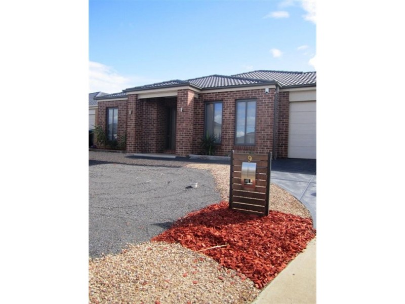 9 Langley Avenue, Wyndham Vale VIC 3024