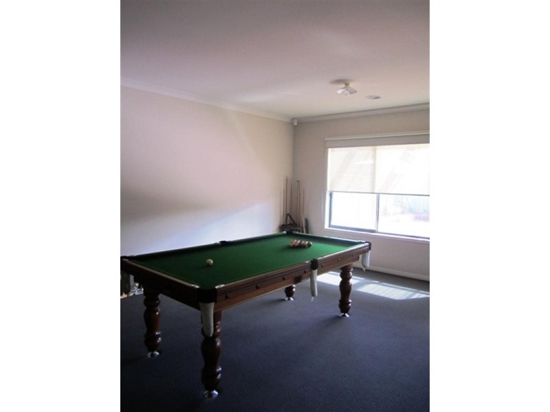 9 Langley Avenue, Wyndham Vale VIC 3024