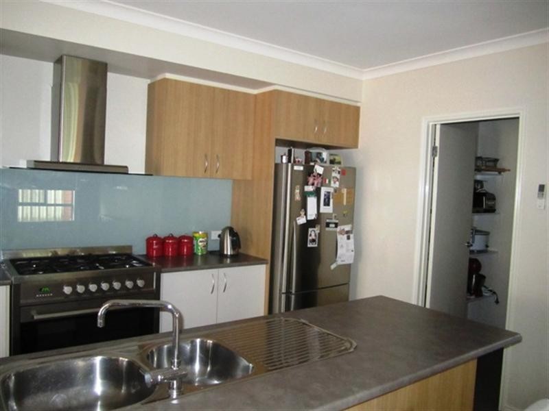 9 Langley Avenue, Wyndham Vale VIC 3024