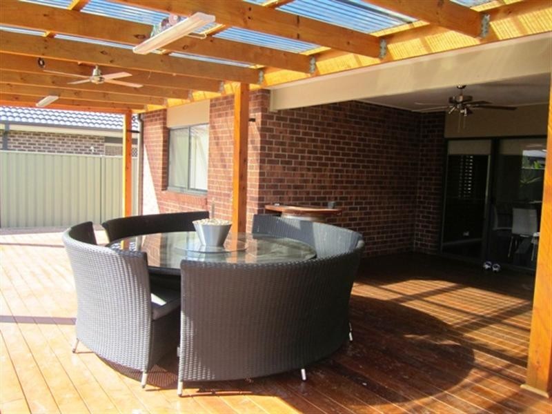 9 Langley Avenue, Wyndham Vale VIC 3024