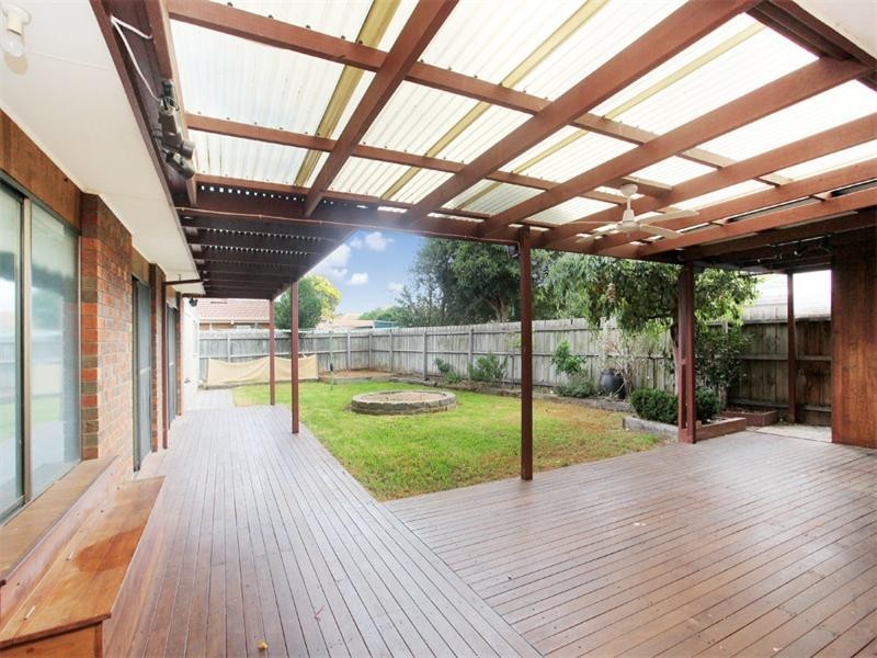 21 Derwent Road, Werribee VIC 3030