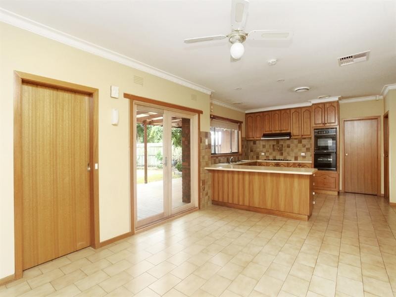 21 Derwent Road, Werribee VIC 3030