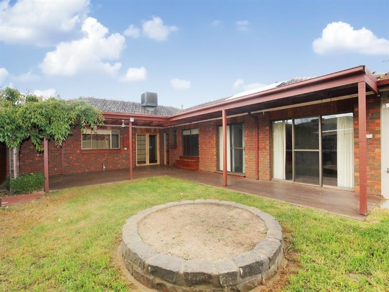 21 Derwent Road, Werribee VIC 3030