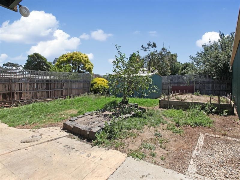 16 Pelican Place, Werribee VIC 3030