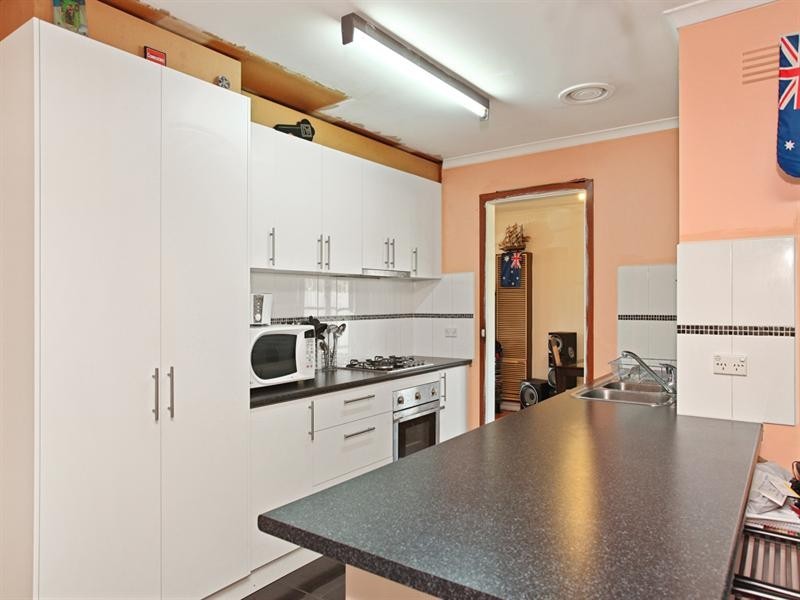 27 Huntingfield Drive, Hoppers Crossing VIC 3029