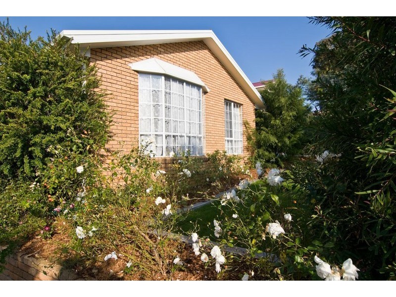 4 Amberley Court, Blackmans Bay TAS 7052