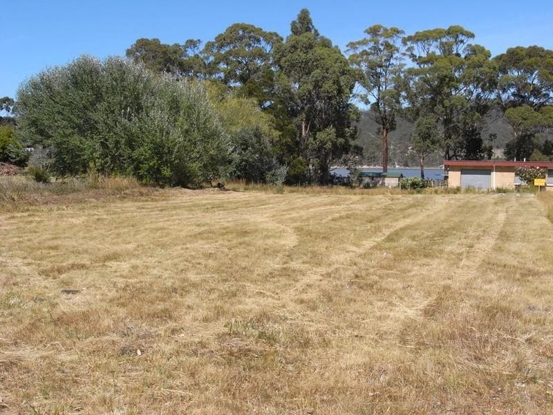 Lot 25 Channel Highway, Deep Bay TAS 7112
