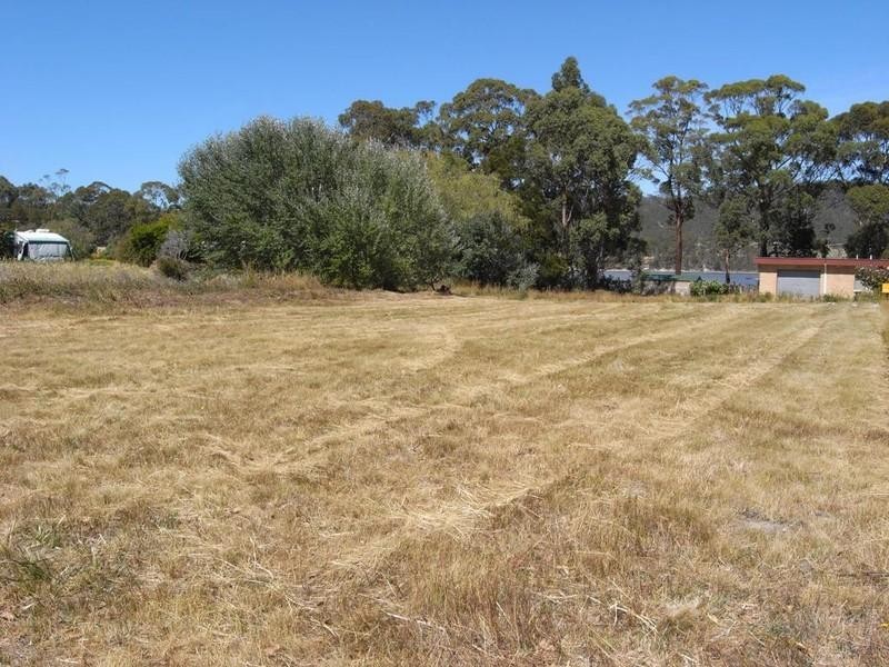 Lot 25 Channel Highway, Deep Bay TAS 7112