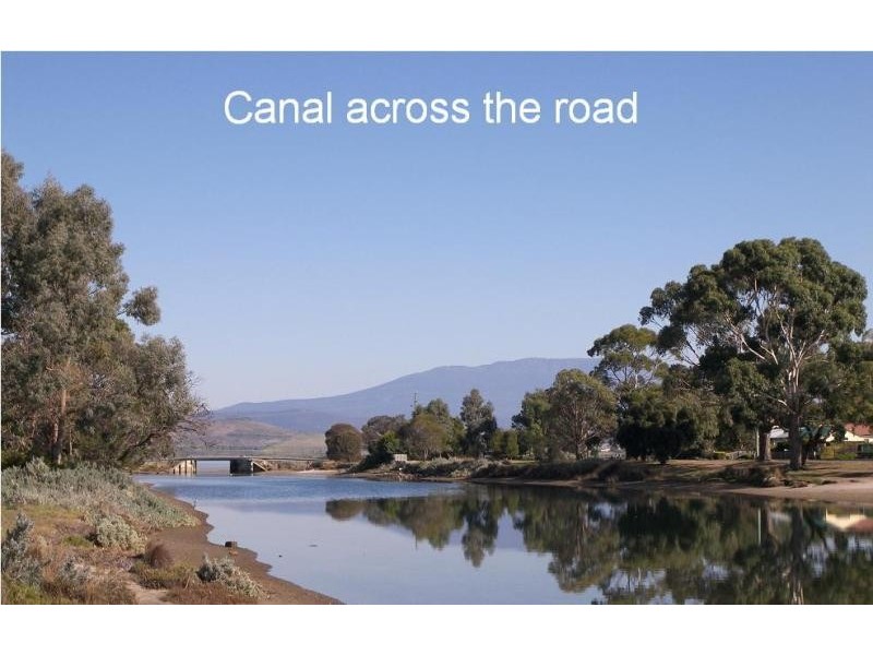 33 South Terrace, Lauderdale TAS 7021