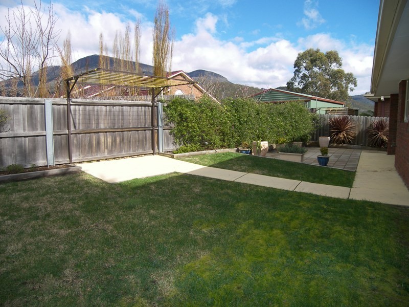 1, 38 Ruth Drive, Lenah Valley TAS 7008