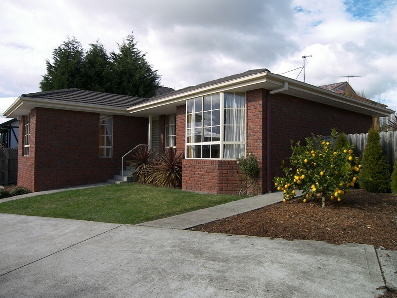 1, 38 Ruth Drive, Lenah Valley TAS 7008