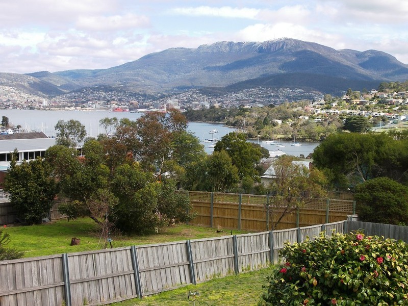 1 Bignell Street, Bellerive TAS 7018