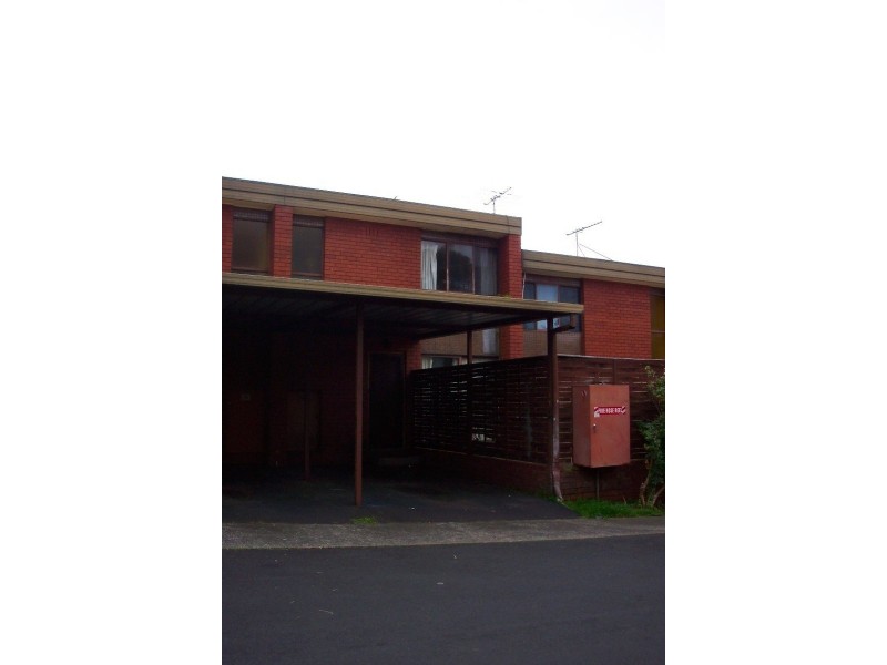 11/2 Clifford Court, Howrah TAS 7018