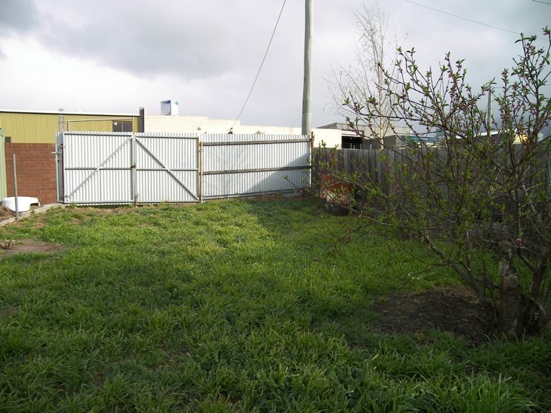 32 Gepp Parade, Derwent Park TAS 7009