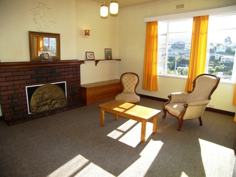 9 Fifth Avenue, West Moonah TAS 7009