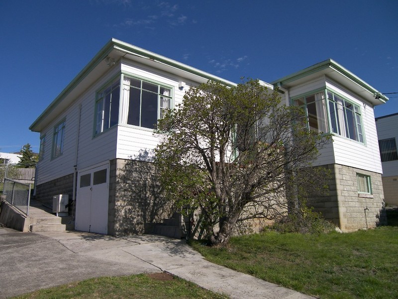 9 Fifth Avenue, West Moonah TAS 7009