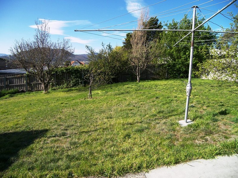 9 Fifth Avenue, West Moonah TAS 7009