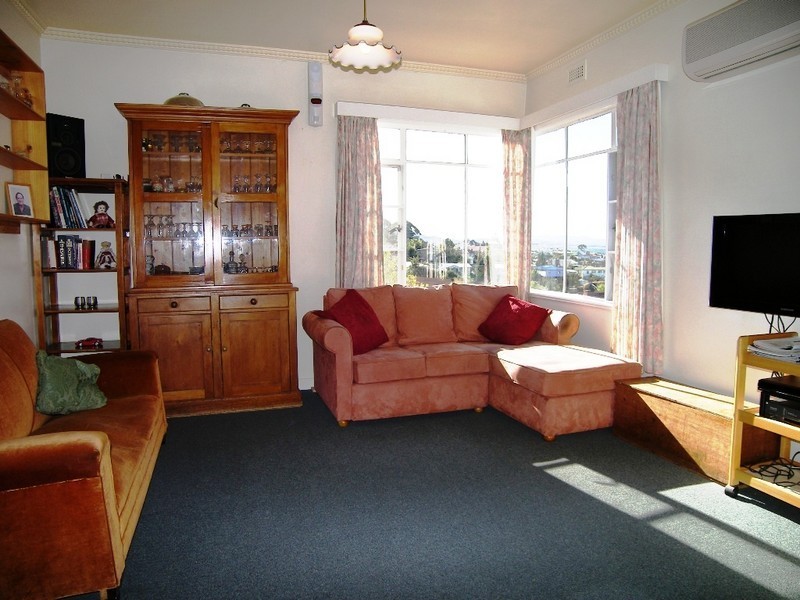 9 Fifth Avenue, West Moonah TAS 7009